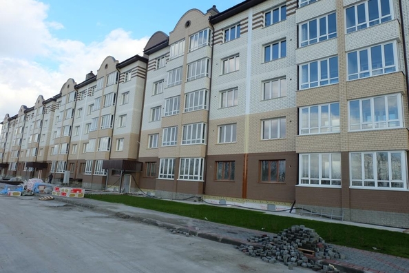 
   Продам 3-комнатную, 63.8 м², Венская ул, 14

. Фото 7.