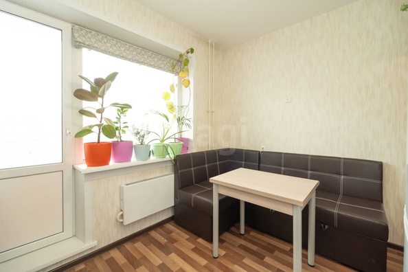 
   Продам 1-комнатную, 32.5 м², Титова ул, 276

. Фото 3.
