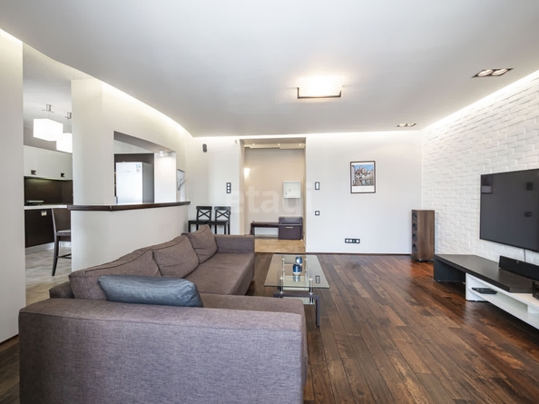 
   Продам 3-комнатную, 90 м², Красный пр-кт, 99

. Фото 6.