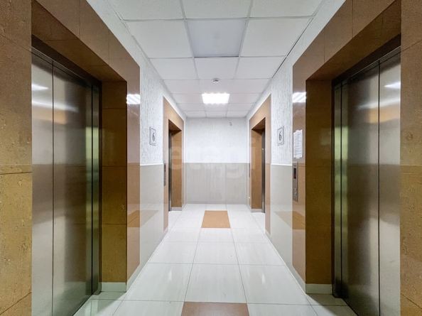 
   Продам 1-комнатную, 40.8 м², Райсовета пл, 8

. Фото 24.
