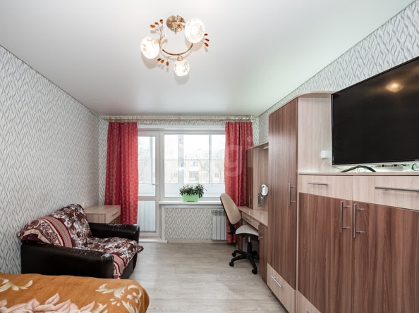 
   Продам 3-комнатную, 59.5 м², Объединения ул, 96/1

. Фото 9.