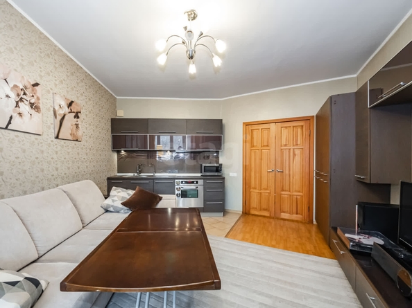 
   Продам 2-комнатную, 60 м², Лескова ул, 15

. Фото 5.