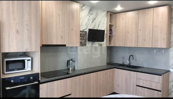 
   Продам 3-комнатную, 96.8 м², Овражная ул, 16

. Фото 5.