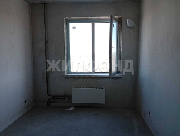 
   Продам 1-комнатную, 36.8 м², Петухова ул, 172

. Фото 4.