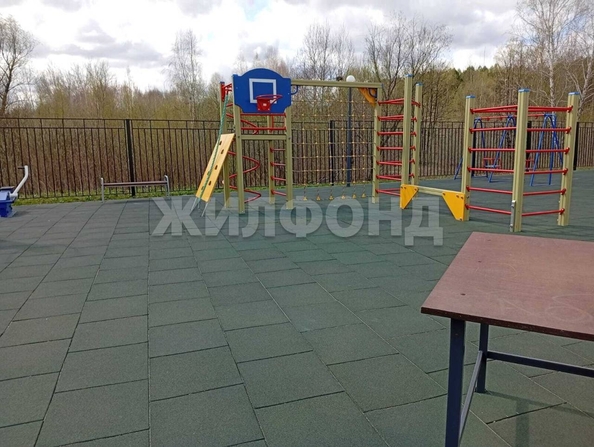 
   Продам 1-комнатную, 36.8 м², Петухова ул, 172

. Фото 22.