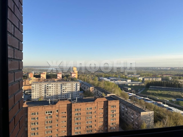
   Продам 1-комнатную, 34.4 м², Ключ-Камышенское Плато ул, 17

. Фото 2.