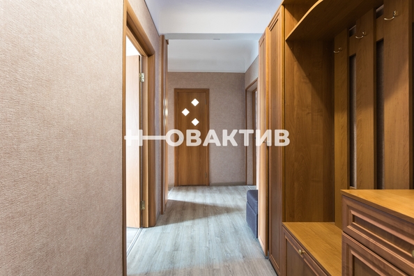 
  Продается 2-комн. квартира, 56 м², Театральная ул, д. 2А
. Фото 7.