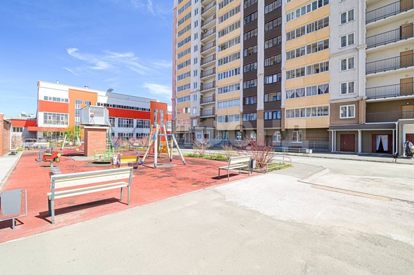 
   Продам 2-комнатную, 45.7 м², Николая Островского ул, 120

. Фото 27.