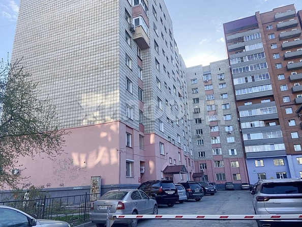 
   Продам 3-комнатную, 91.3 м², Пархоменко ул, 102

. Фото 25.