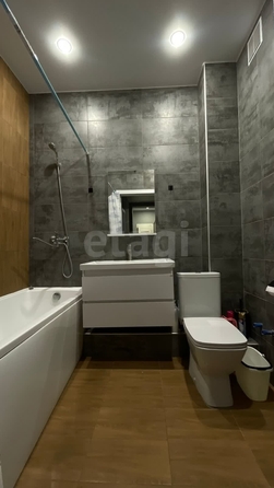 
   Продам 2-комнатную, 55 м², Фабричная ул, 65/3

. Фото 1.