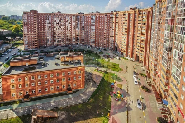 
   Продам 3-комнатную, 85.7 м², Стартовая ул, 1

. Фото 23.