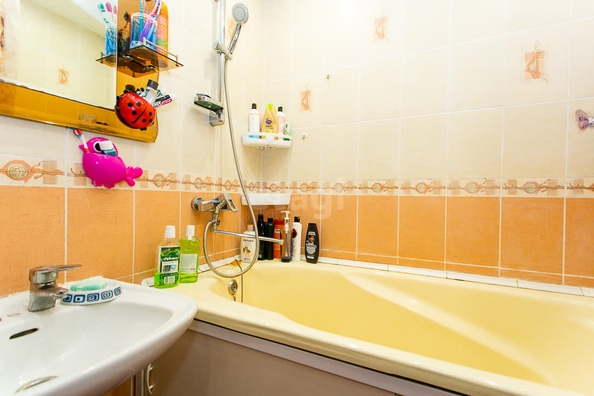 
   Продам 3-комнатную, 68 м², Пархоменко ул, 90

. Фото 17.