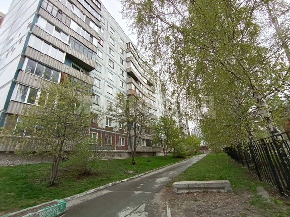 
   Продам 1-комнатную, 37.1 м², Тюленина ул, 1/2

. Фото 2.