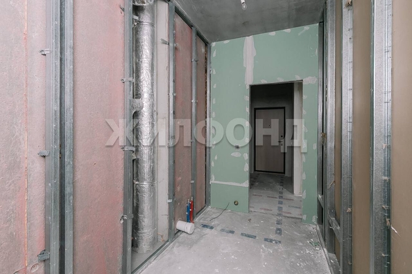 
   Продам 3-комнатную, 156 м², 3-й микрорайон, 1

. Фото 17.