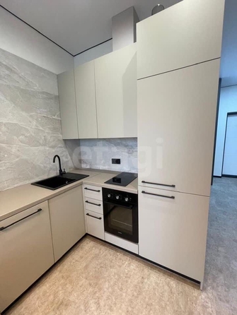 
   Продам 1-комнатную, 38 м², Фабричная ул, 65/2

. Фото 7.