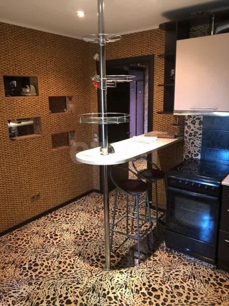 
  Сдам в аренду 1-комнатную квартиру, 45 м², Новосибирск

. Фото 1.