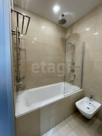 
   Продам 3-комнатную, 109 м², Державина ул, 77

. Фото 7.