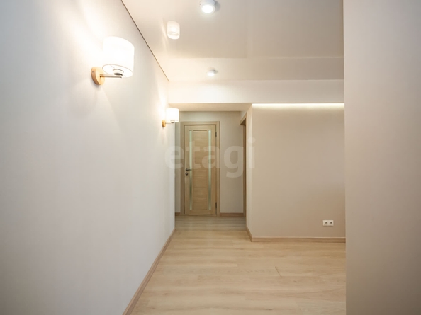 
   Продам 3-комнатную, 79.3 м², Большевистская ул, 122

. Фото 5.