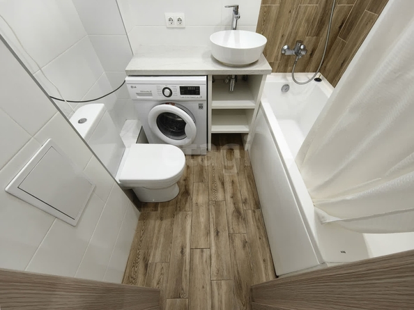
   Продам 1-комнатную, 35.7 м², Михаила Немыткина ул, 7

. Фото 16.