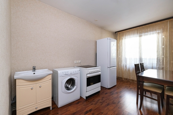 
  Продается 1-комн. квартира, 38.5 м², Зорге ул, д. 90
. Фото 9.