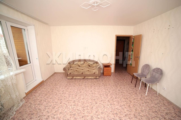 
   Продам 3-комнатную, 76.9 м², Петухова ул, 14/5

. Фото 5.