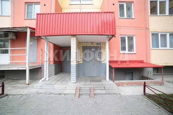 
   Продам 3-комнатную, 76.9 м², Петухова ул, 14/5

. Фото 30.