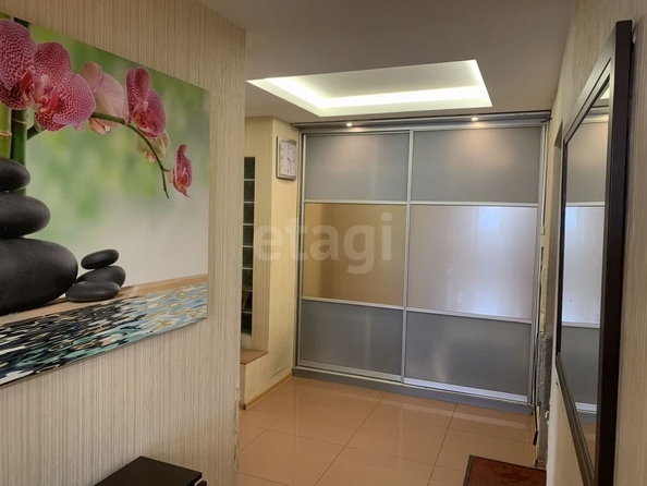 
   Продам 3-комнатную, 72.6 м², Героев Революции ул, 66

. Фото 14.