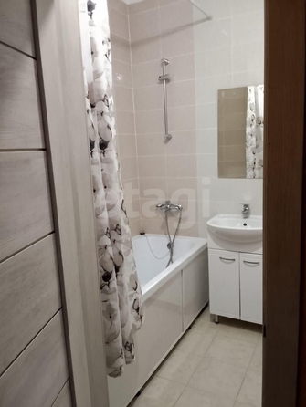 
  Сдам в аренду 1-комнатную квартиру, 32 м², Новосибирск

. Фото 5.