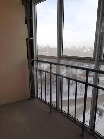 
   Продам 1-комнатную, 44.75 м², Закаменский мкр, 13

. Фото 2.