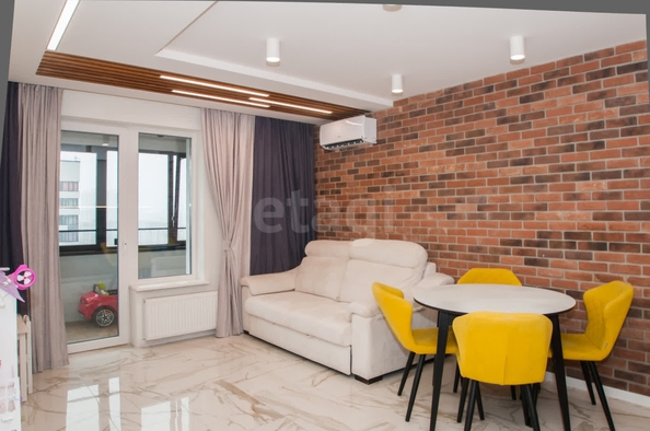 
  Продается 2-комн. квартира, 45.4 м², Большевистская ул, д. 102
. Фото 5.