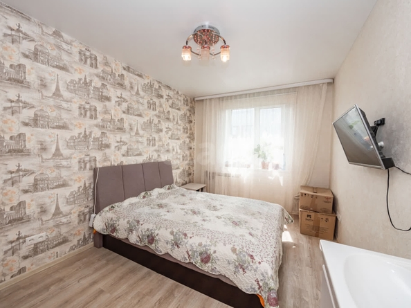 
   Продам 3-комнатную, 69.5 м², Военного городка тер, 772

. Фото 18.