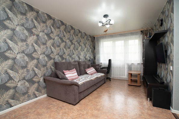 
   Продам 3-комнатную, 57.2 м², Петухова ул, 50

. Фото 1.