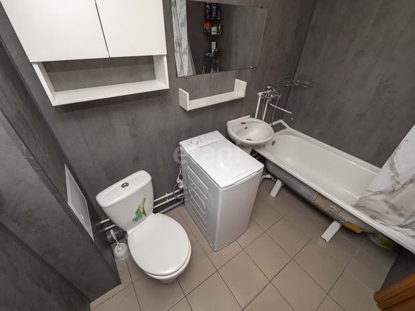 
   Продам 1-комнатную, 37.7 м², Кубовая ул, 113/2

. Фото 10.