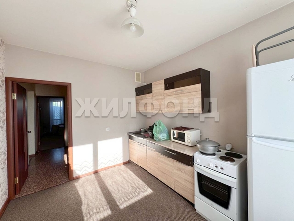 
  Продается 1-комн. квартира, 37.9 м², Сибиряков-Гвардейцев ул, д. 82
. Фото 3.