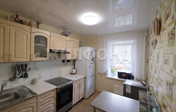 
  Продается 2-комн. квартира, 48.2 м², Выборная ул, д. 108
. Фото 5.