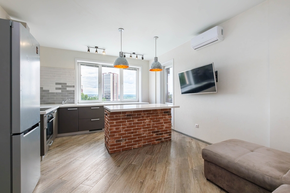 
  Продается 1-комн. квартира, 46.9 м², Приморская ул, д. 5
. Фото 2.