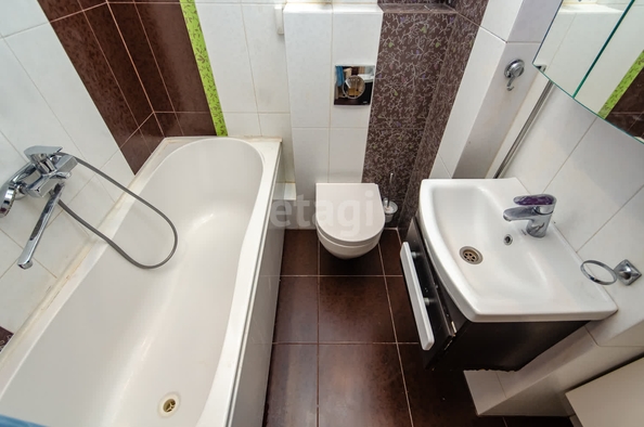 
  Продается 2-комн. квартира, 66 м², Романова ул, д. 60
. Фото 16.