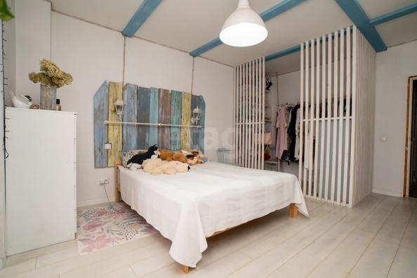 
  Продается 4-комн. квартира, 123 м², 6-й микрорайон, д. 34
. Фото 2.