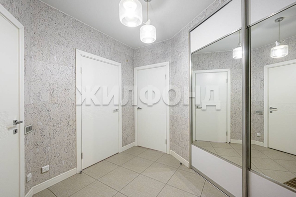 
  Продается 2-комн. квартира, 55.7 м², Есенина ул, д. 67
. Фото 14.