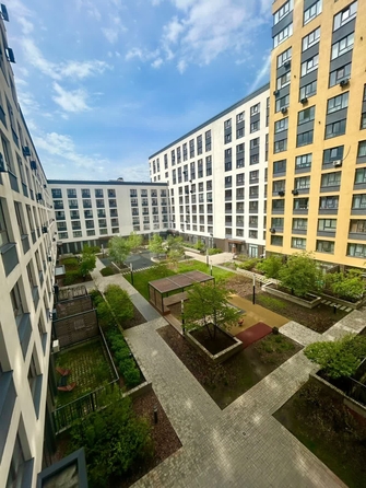 
  Продается 2-комн. квартира, 71 м², Владимира Заровного ул, д. 38
. Фото 21.