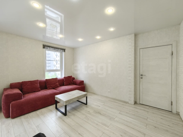 
  Продается 3-комн. квартира, 72 м², Дунаевского ул, д. 14
. Фото 5.