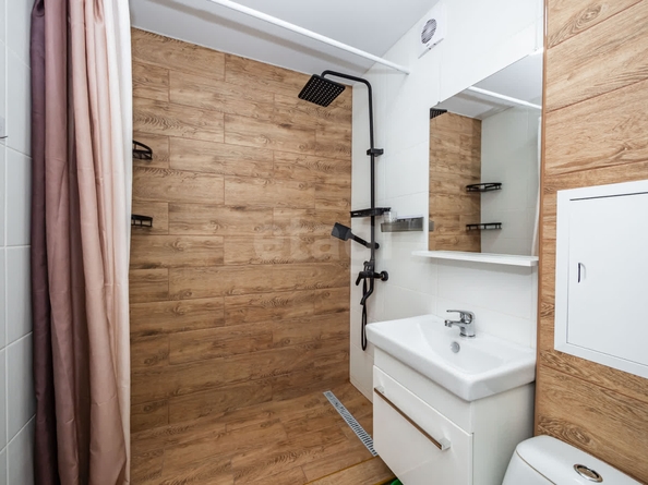 
  Сдается 2-комн. квартира, 45 м², Владимировская ул, д. 16
. Фото 33.