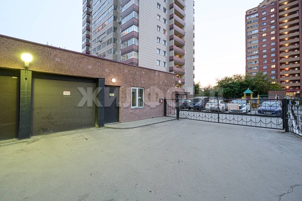 
  Продается 1-комн. квартира, 35.2 м², Романова ул, д. 60
. Фото 10.