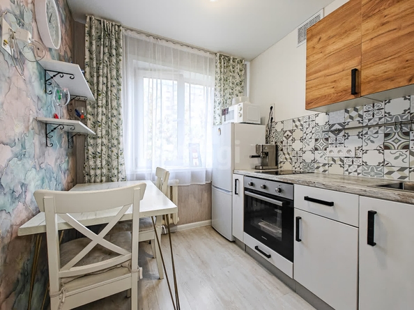 
  Продается 1-комн. квартира, 33.2 м², Красина ул, д. 47
. Фото 5.