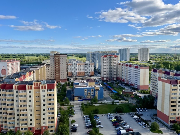 
  Продается 2-комн. квартира, 53.6 м², Виктора Уса ул, д. 1/1
. Фото 9.