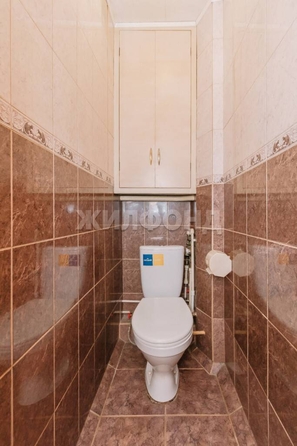 
  Продается 3-комн. квартира, 60 м², Петухова ул, д. 122
. Фото 11.
