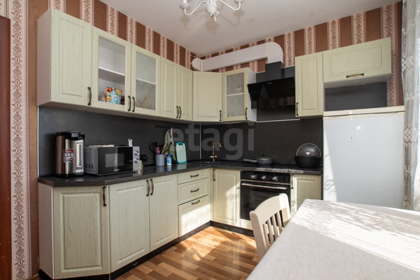 
  Продается 1-комн. квартира, 55.7 м², Титова ул, д. 242/2
. Фото 1.
