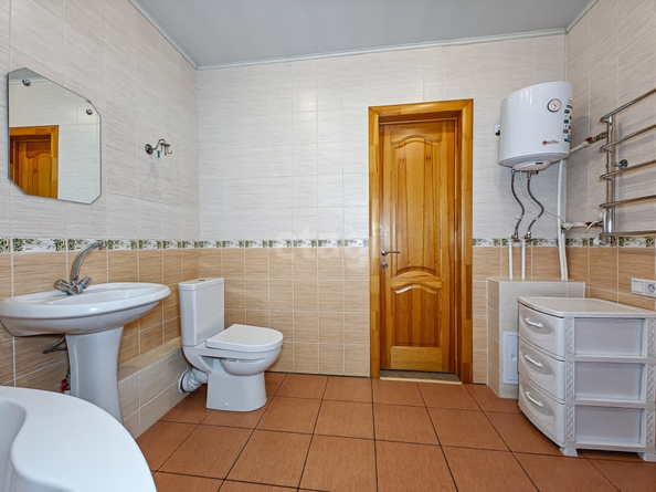 
  Продается 4-комн. квартира, 128 м², Бориса Богаткова ул, д. 65
. Фото 19.