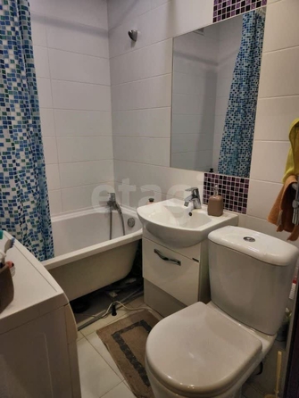 
  Продается 1-комн. квартира, 32.2 м², Академическая ул, д. 13
. Фото 5.