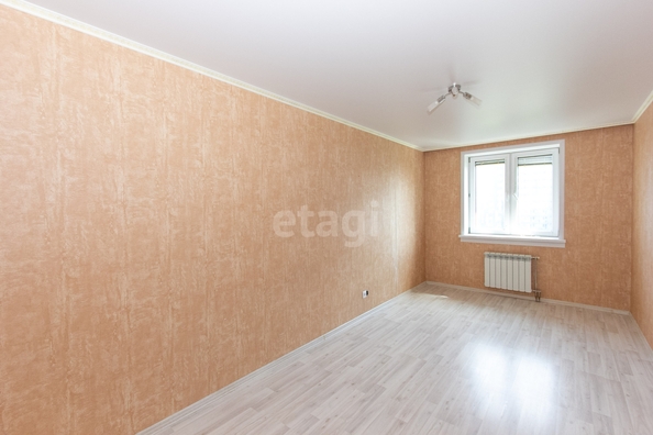
  Продается 1-комн. квартира, 35 м², Октябрьская ул, д. 10
. Фото 4.